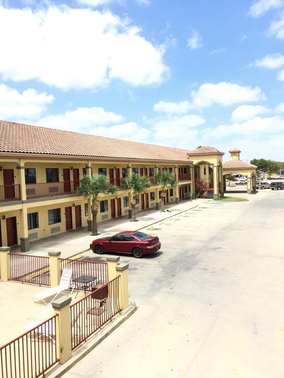 Boca Chica Inn And Suites 브라운즈빌 외부 사진