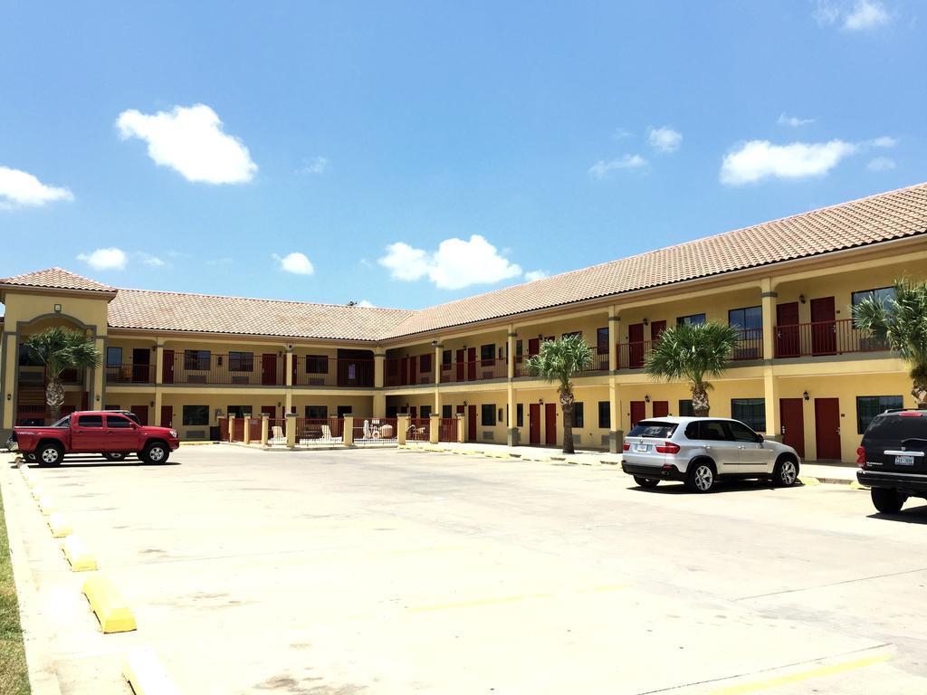 Boca Chica Inn And Suites 브라운즈빌 외부 사진