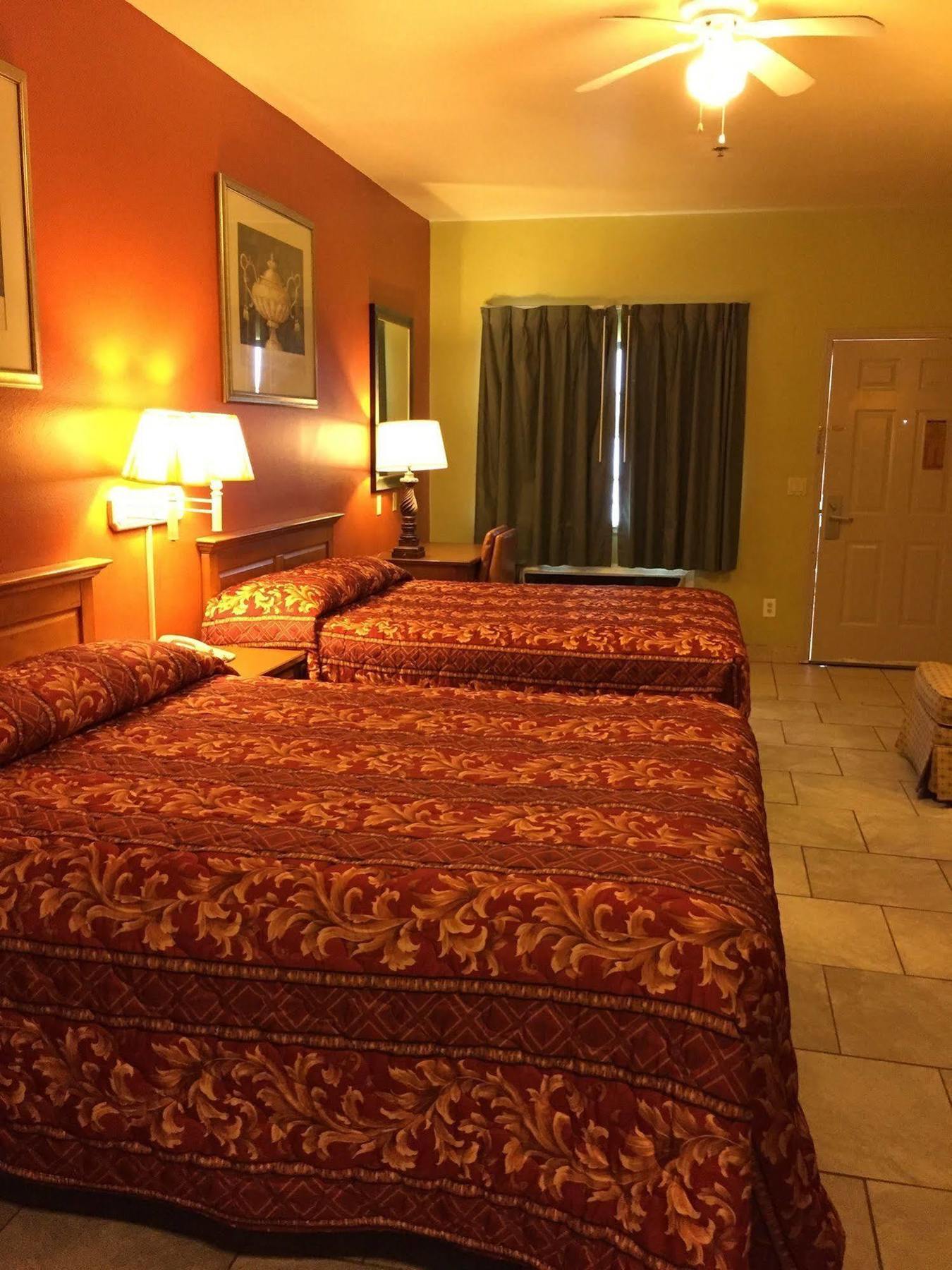 Boca Chica Inn And Suites 브라운즈빌 외부 사진